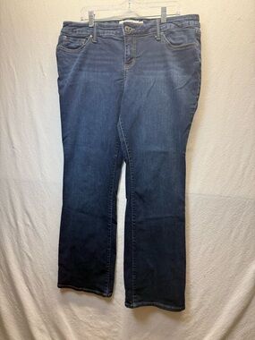 Stretchy Straight Leg Jeans By Torrid Medium Wash Denim, Nice Faded Effect Sz 18
